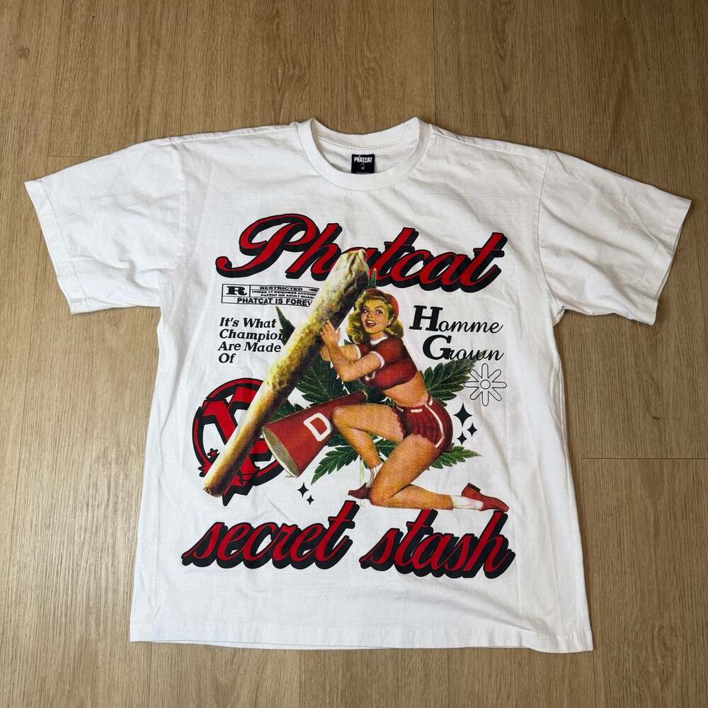 Size M Phatcat Secret Stash Pin-up Girl Graphic T-Shirt